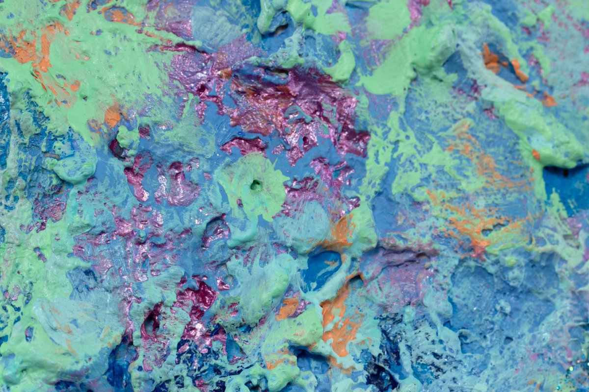 PamelaRys's tweet image. NEW! "Dream Travel" evokes a sense of calm and serenity, with subtle bluish and pastel colors gently flowing across the canvas. The soft palette creates a dreamlike atmosphere, inviting the viewer to embark on an imaginative journey.

#DreamyVibes #SubtleColors #AbstractArt