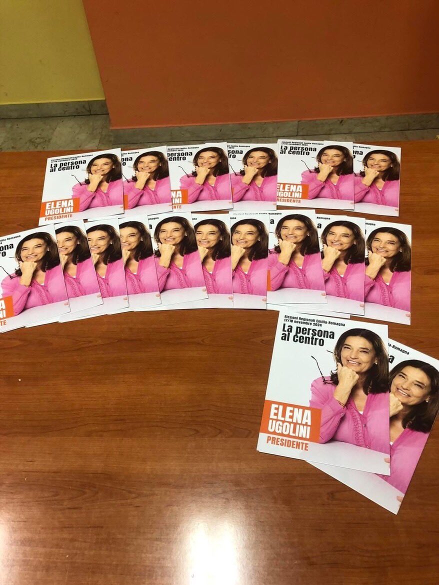 LoreCavazz's tweet photo. Cari amici/Care amiche,

Ieri sono andato ad ascoltare la candidata civica @ElenaUgolini, è vi dico che lo trovata preparata e concisa come pochi 👍👍👍

#LorenzoCavazzoni #ArenaDemocratica #ElenaUgolini #LaPersonaAlCentro https://t.co/K20RdZnbII
