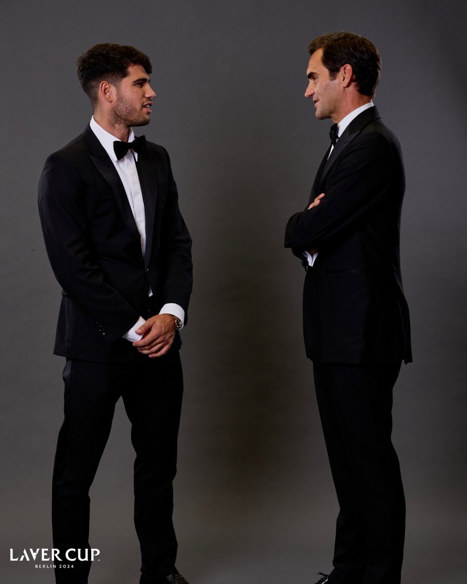 LaverCup's tweet photo. Carlos Alcaraz 🤝 Roger Federer https://t.co/f9rS7LHcdz