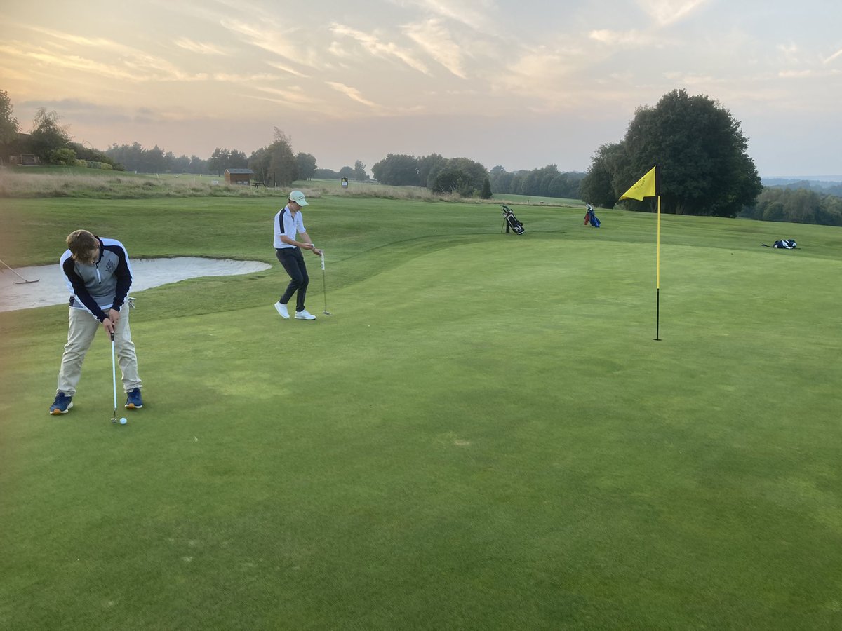 MCol_Golf's tweet photo. A fine evening for 9 holes as talented golfers in the Shell enjoyed a break from their busy schedules to get out on the course. The future of Marlborough College golf looks to be in good hands with this lot 👍⛳️ https://t.co/8txs6WO6NC