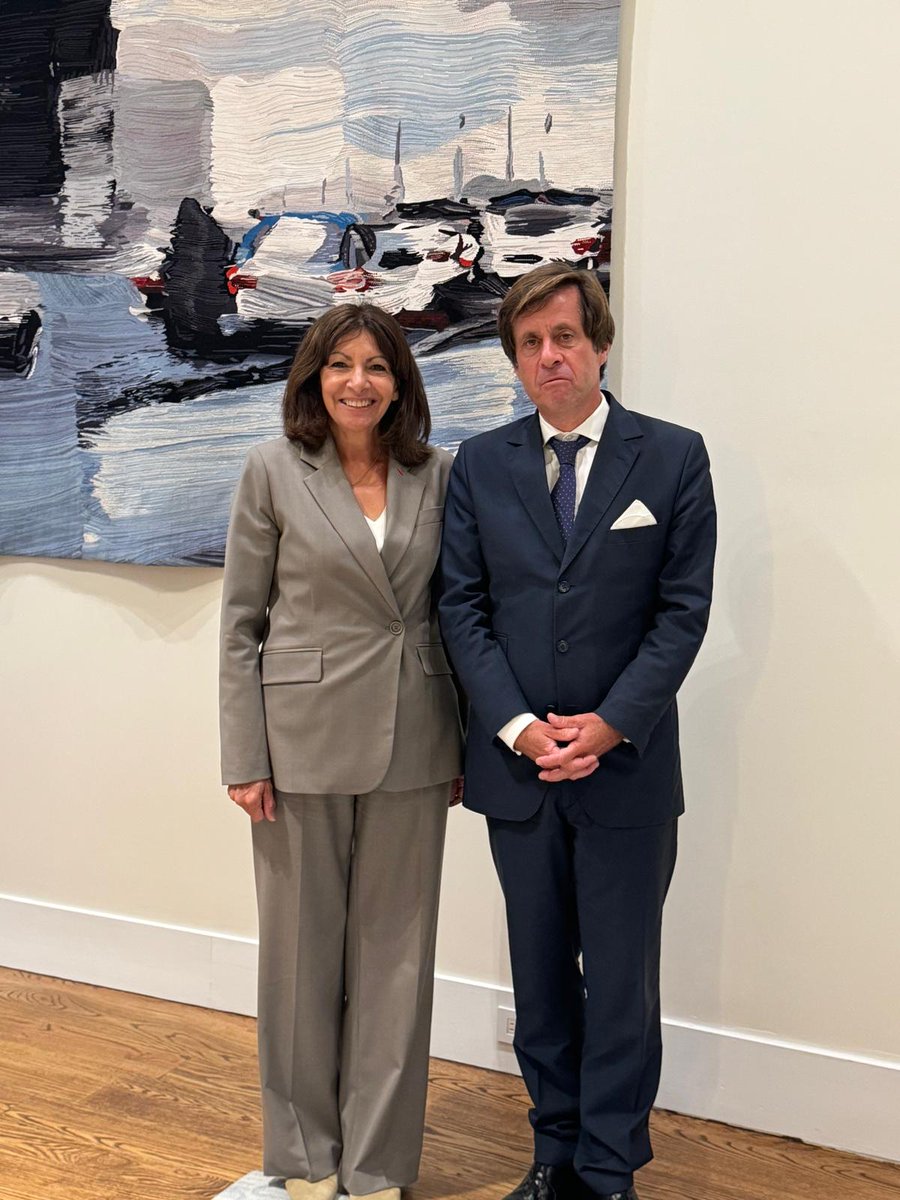 NDeRiviere's tweet photo. La Mission permanente au service de nos collectivités locales : bienvenue à @Anne_Hidalgo qui représente la ville de Paris pendant #UNGA79. https://t.co/lXQQi9C5tQ