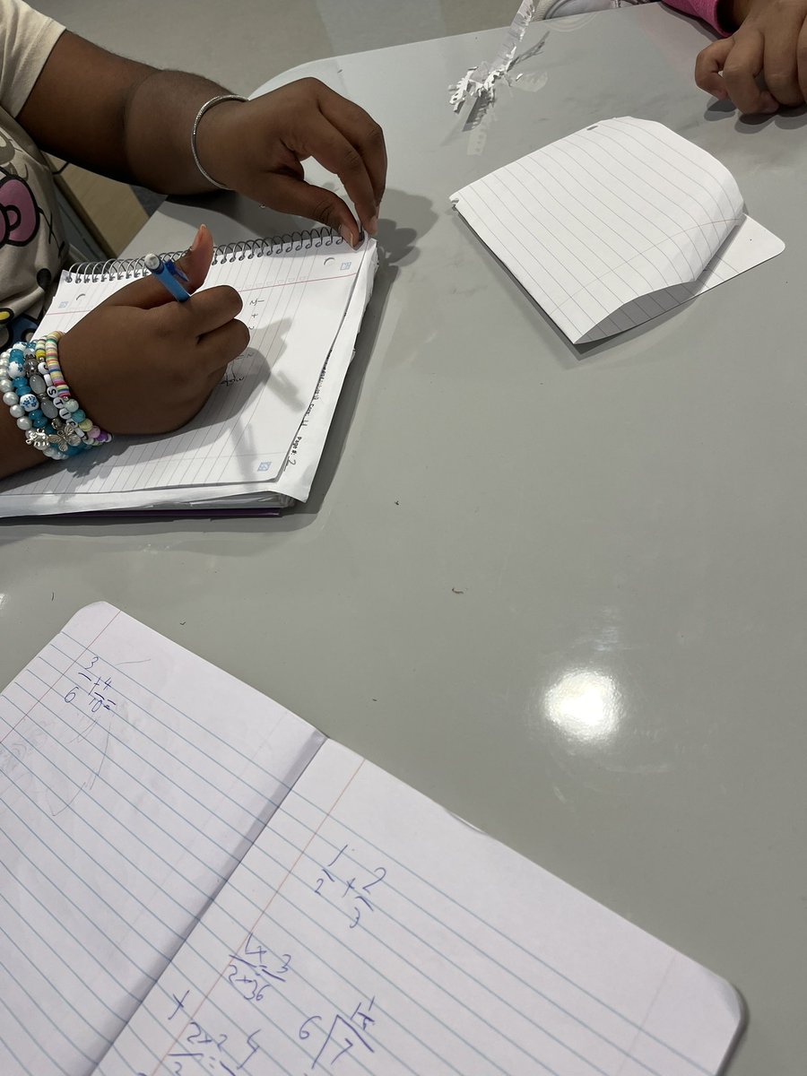 TirpakN's tweet photo. Finding LCD in math 6. Lots of hard work and learning going on. @HerbertAkinsMS @BrandBood2015 @AMA_Nighthawks https://t.co/kedCUNLtr2