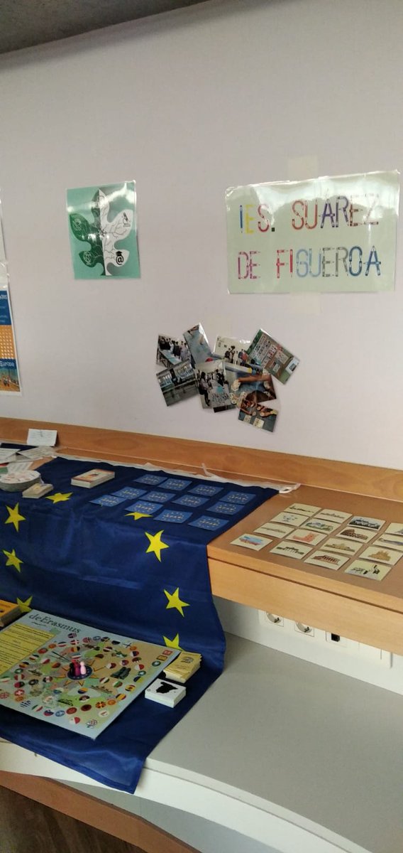 IesSuarez's tweet photo. Seguimos en la 2a jornada de formación e intercambio de experiencias de las #EPAS Escuelas Embajadoras del #ParlametoEuropeo @Europarl_ES @JuntaEx_Europa @educacionEXT @NachoSAmor https://t.co/ZsQPEClGoP