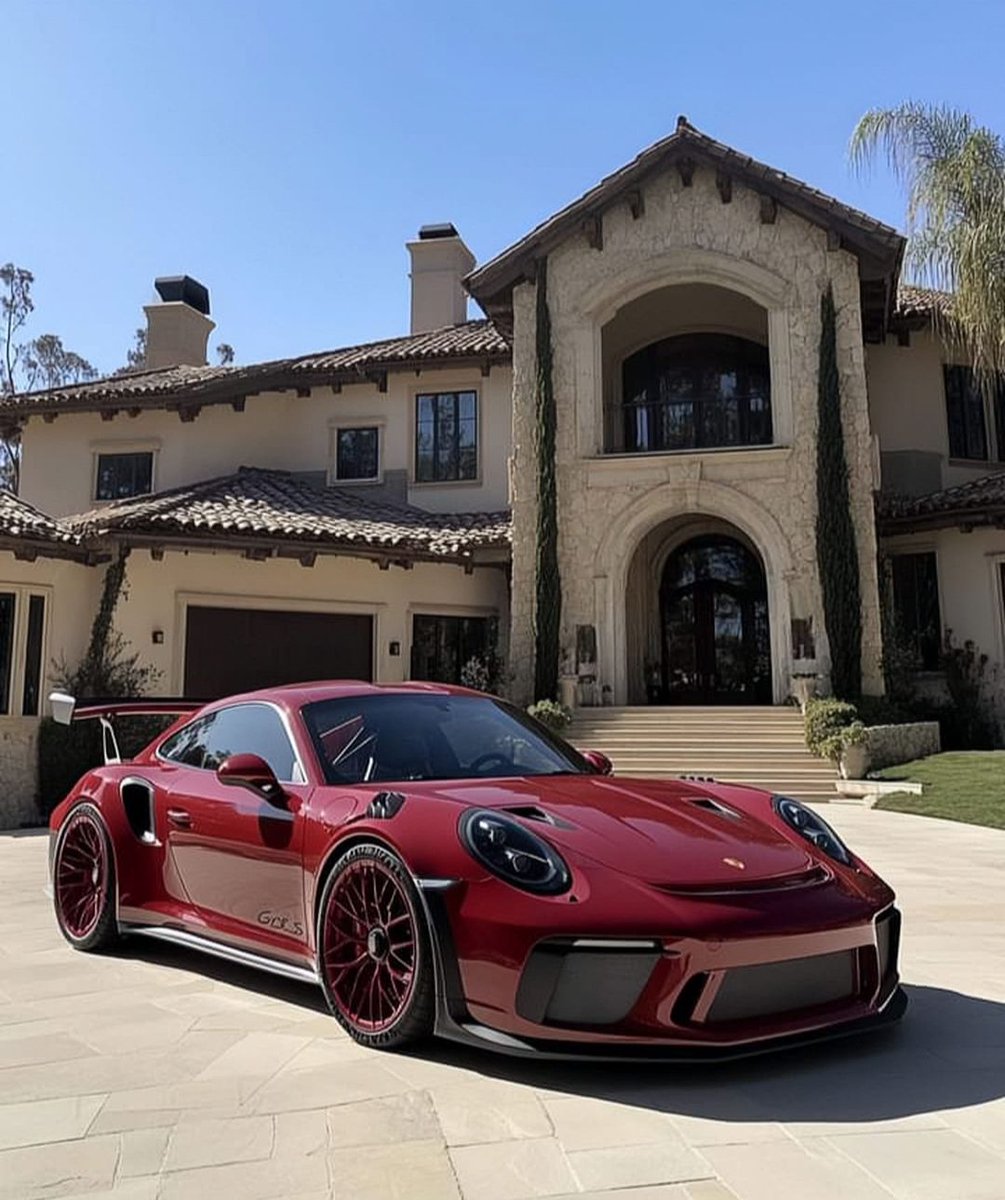 CarManToday's tweet photo. Porsche 
#porsche #porsche911 #porscheclub #992turbo #porschemoment #porschelife #porscheclassic #ferrari #porschelove #lamborghini #gt3rs #flatsix #gt3 #porschefans #porschegt3 #classicporsche #supercars #supercar #porschecarrera #carrera #audi #porschelovers #mclaren #porscheturbo #gt2rs #porschegram #911turbo #992turbo #porschecayman #992gt3