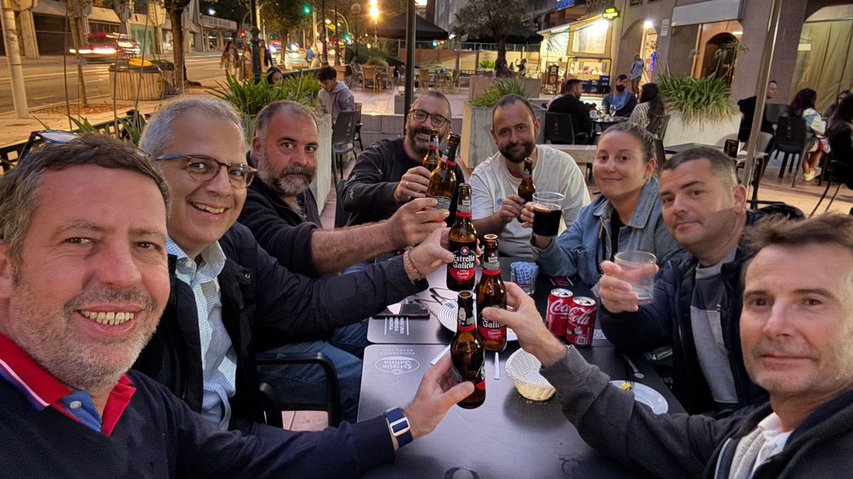 Mañana no será día de #TsunamiOnTour 
No estaremos en Lugo para animar al <a href="/basquetcoruna/">Leyma Basquet Coruña 🍊</a> en la Copa Galicia…

… pero nos juntaremos en el Oasis para ver el partido y animar desde la distancia ¿nos acompañas? 🍺🏀

#VamosLeymaVamos 🔥