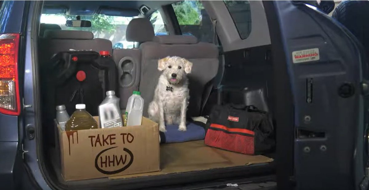 Only rain in the storm drain! Never dump oil or other chemicals onto the ground. It  can wash into the storm sewer system and end up in washes, lakes, retention basins, community parks and rivers.

Help protect our water supply: youtube.com/watch?v=eXM0YN…

#PollutionPreventionWeek