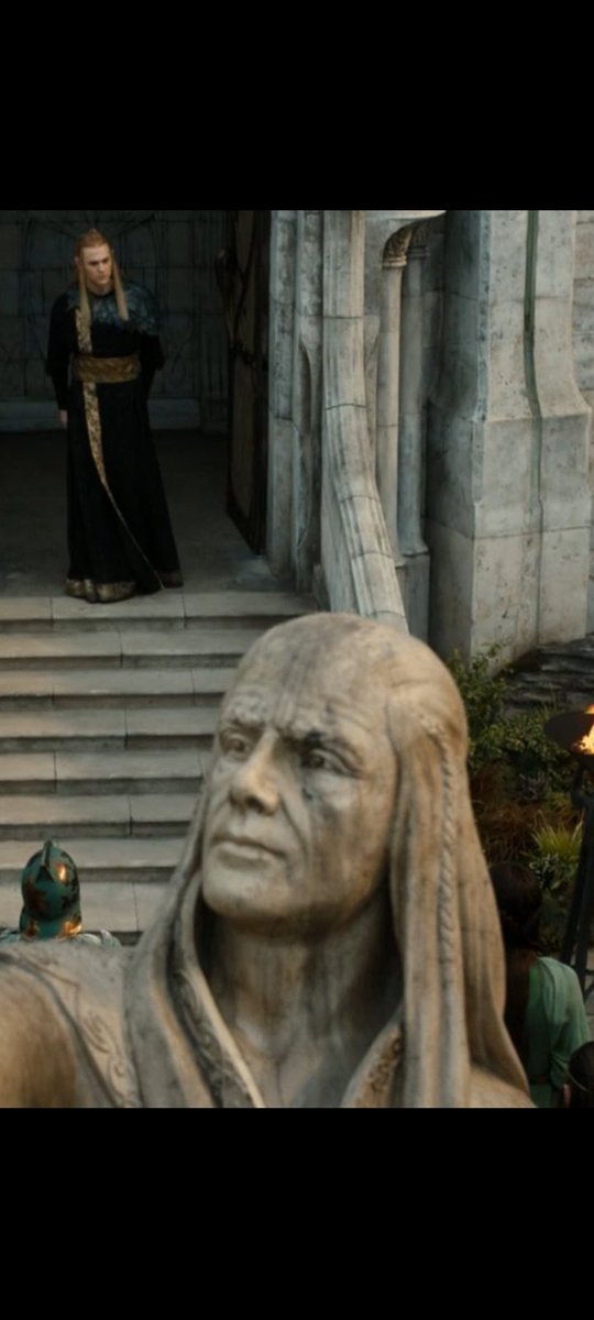 LostHistory9's tweet photo. Statue of Fëanor vs sTaTUe oF fEAnoR 

Fëanor was younger when he died than Galadriel was when the rings were forged, yet Rings of Stupid thought it would be a good idea to depict him as an old man. 

Just stack it on top of the massive pile of evidence that the creators of this show opted to burn the books instead of read them.

Art by ismeneee