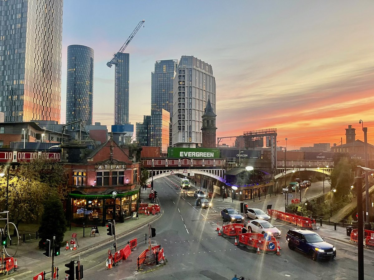 Glorious sunset over Deansgate 
#Manchester #sunset