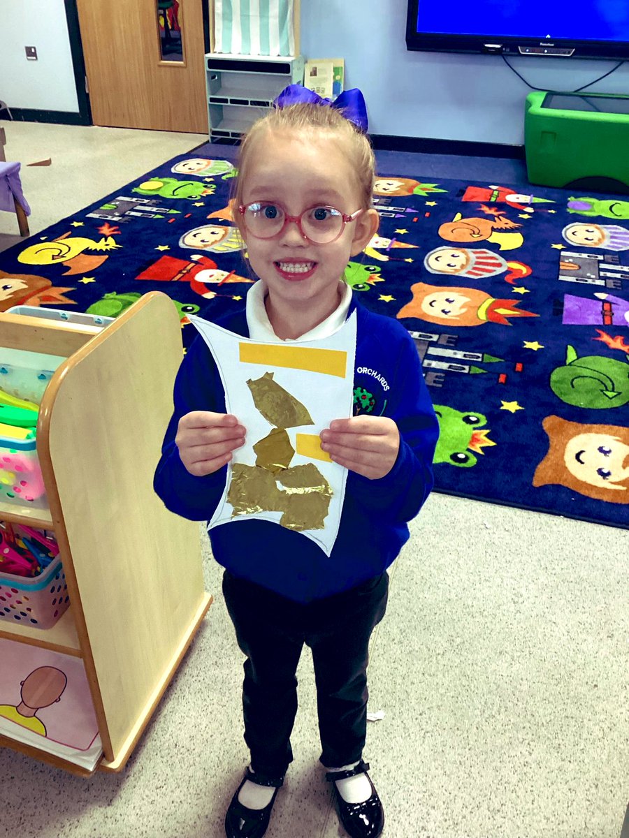 orchardsac's tweet image. Reception had fun on #RoaldDahlDay2024! Melted chocolate to taste and made their own golden tickets! 
Well done Reception! #earlyexcellence #getset #greenheart @greenheartLP 💚