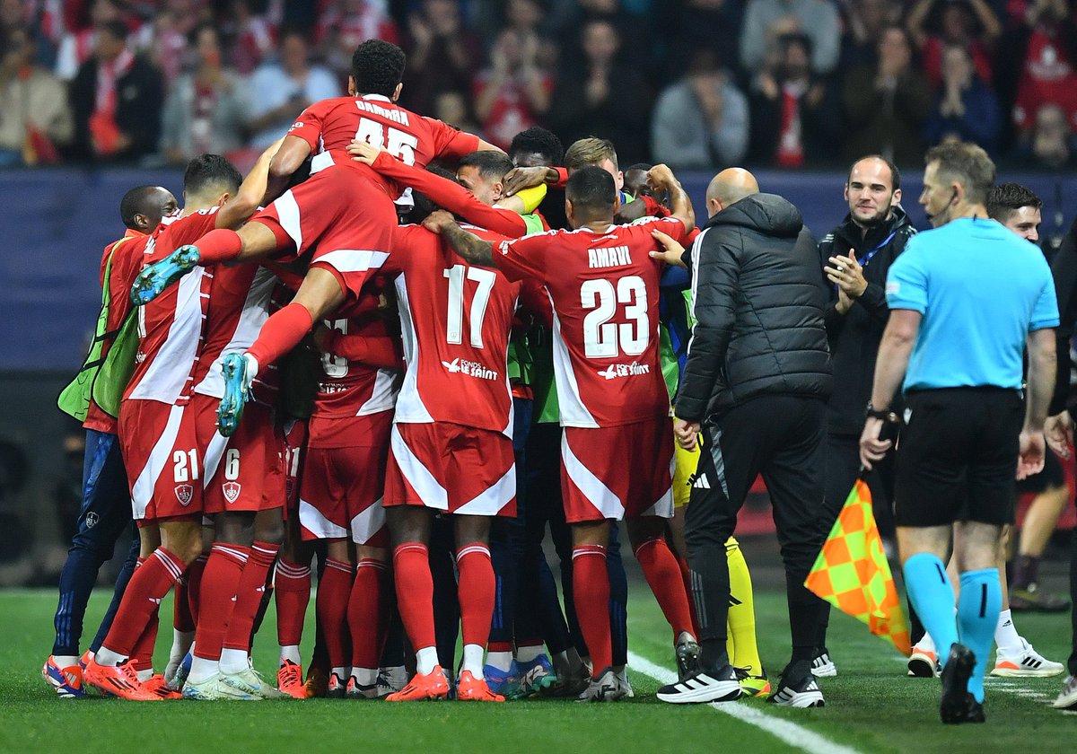 ActuL1_'s tweet photo. C’EST EXCEPTIONNEL 🥹❤️🤍 https://t.co/5wv3oWF9UR