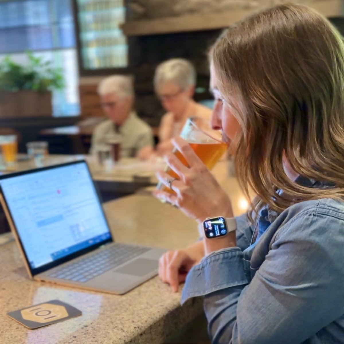 Time to finish the workday with a cold one🍻