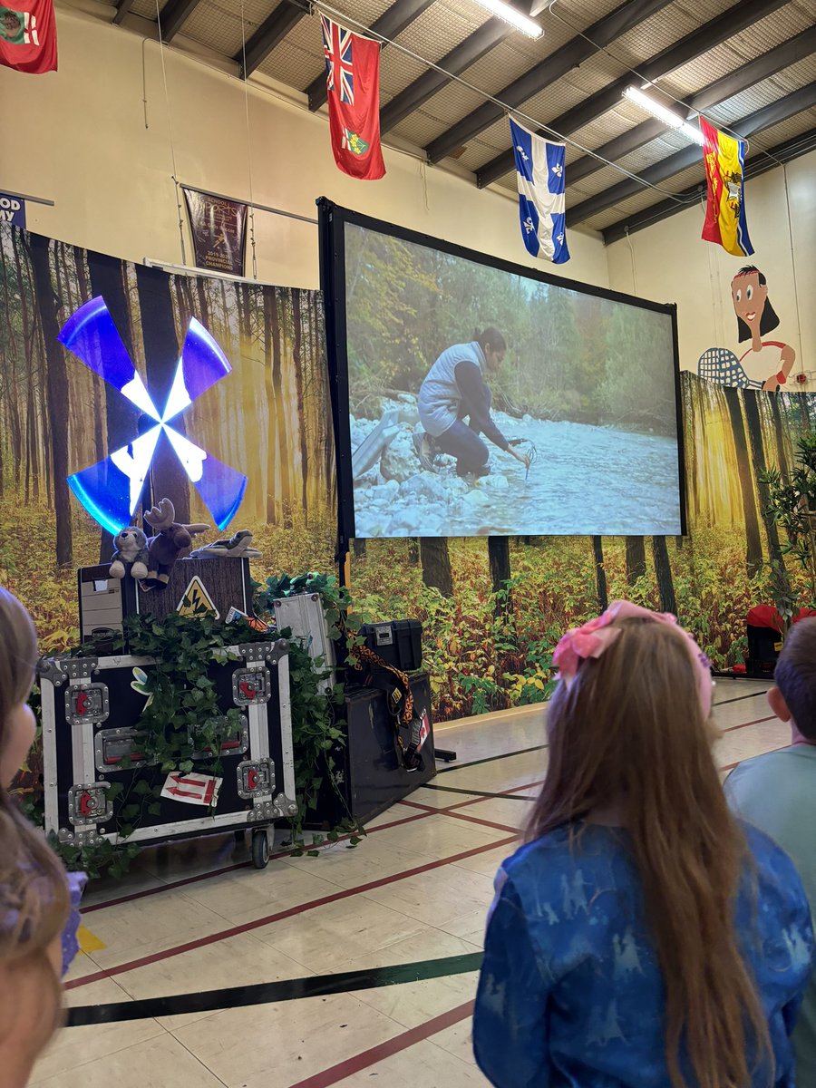 What a great presentation! Thank you Earth Rangers for visiting Valmont Academy ❤️
<a href="/NLSchoolsCA/">NLSchools</a>