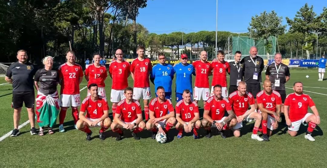 Top Two Inches Solutions (@toptwoinchessol) on Twitter photo A life lesson for everyone - if you ever think you can't, trust me you can! Excellent work <a href="/CPDTC2017/">Clŵb Pêl-Droed Trawsblaniad Cymru</a> #WalesNationalTransplantFootball #InauguralWorldCup #NoLimits #TransplantFootball #Warriors #Italia24 #YmaOHyd A life lesson for everyone - if you ever think you can't, trust me you can! Excellent work <a href="/CPDTC2017/">Clŵb Pêl-Droed Trawsblaniad Cymru</a> #WalesNationalTransplantFootball #InauguralWorldCup #NoLimits #TransplantFootball #Warriors #Italia24 #YmaOHyd