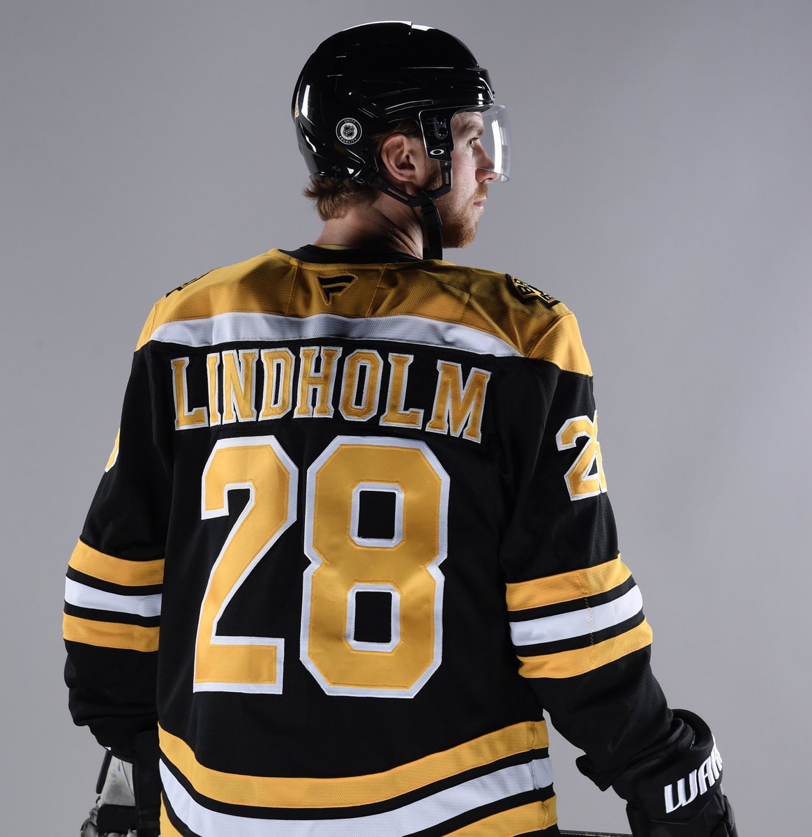 NHLBruins's tweet photo. Beauts in Black &amp; Gold 👌 https://t.co/4jRb6AQCf2