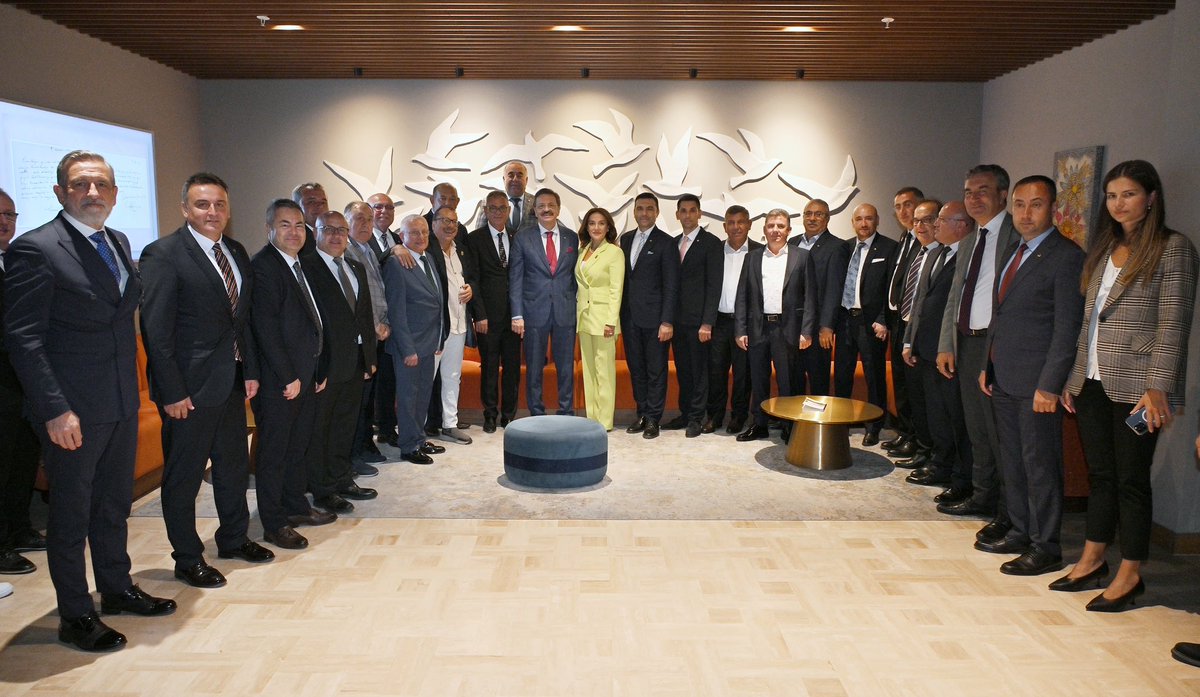 Erdek Ticaret Odası meclis üyelerimizle bir araya geldik. <a href="/ERDEKTO1965/">ERDEK TİCARET ODASI</a>