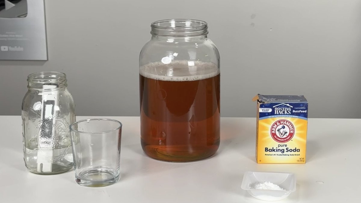 GoldenHiveMead's tweet photo. 4:/ The acidity of monster can be neutralized by adding baking soda in small increments until a pH of 3.7-4.0 is reached, which is much more hospitable for yeast. 

With the yeast starter strong and active and with the acidity of monster adjusted, the chances of fermentation were significantly higher.