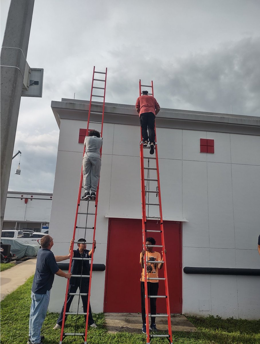 EdMathews's tweet image. Today, Mr. Myers and Mr. Atmore taught their first-year CORE Curriculum students Basic Construction Safety using ladders. #ladders #workforcedevelopment #safety