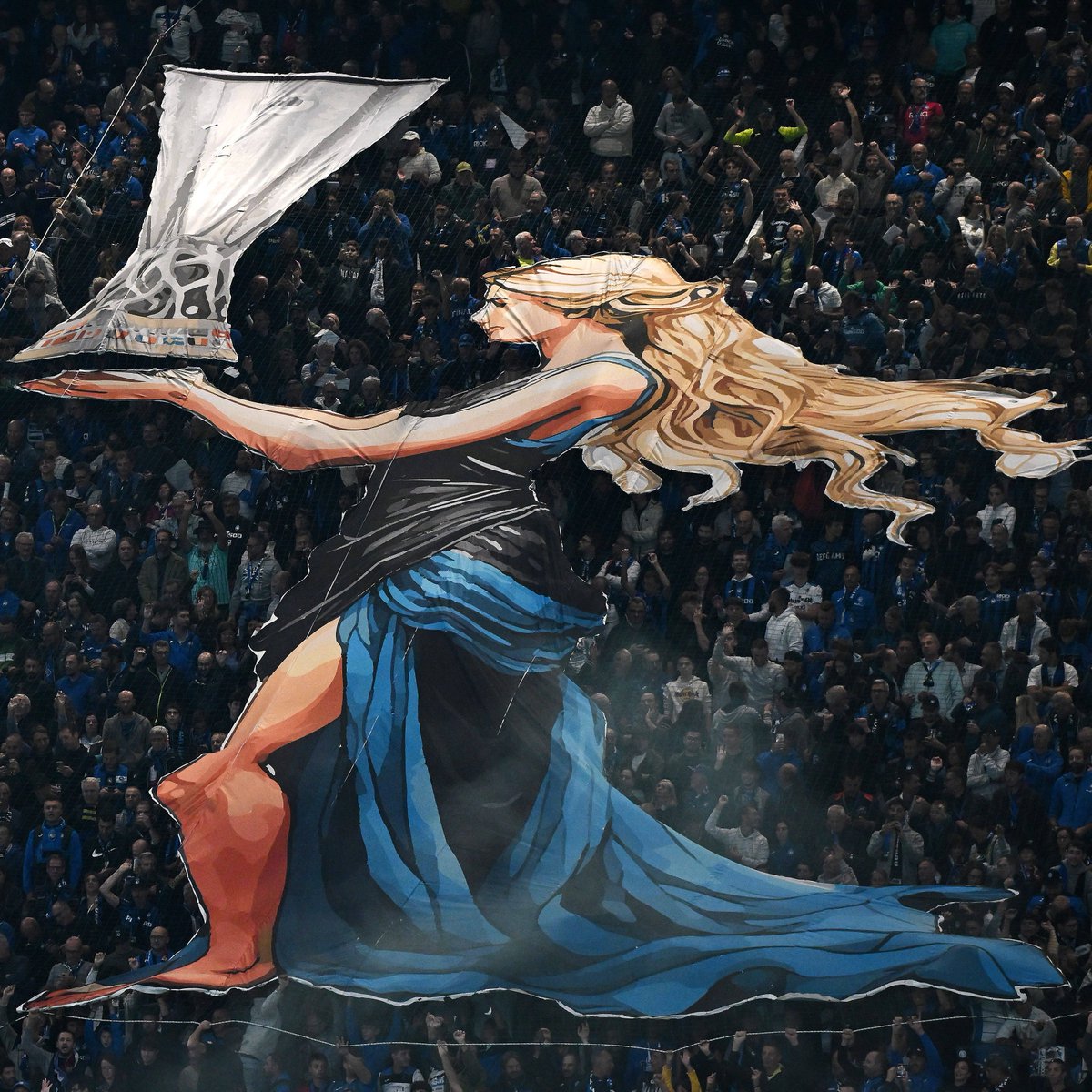 IFTVofficial's tweet photo. This tifo from Atalanta fans is INCREDIBLE 😍

Reminding everyone who the defending Europa League champions are 🏆 https://t.co/mBbPEWyrTK