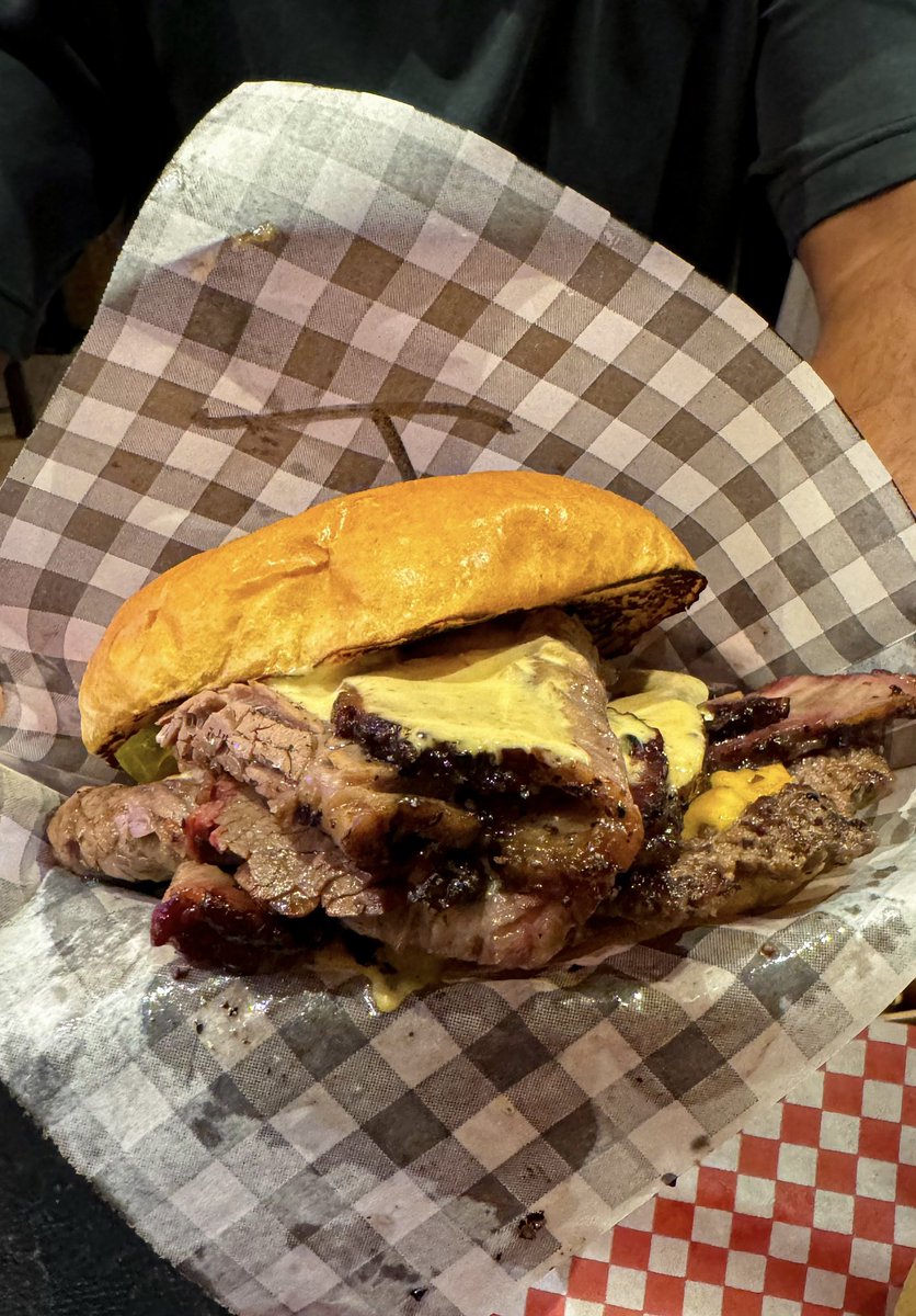 Everyone needs to tell <a href="/simply_smashed/">Simply Smashed</a> to stop gatekeeping the Brisket burger from the public because that stuff is sensational Allahumma barik

I love their battered thigh but this might be the best burger they got. Also better than Nanny bills version of smash burger w/ brisket