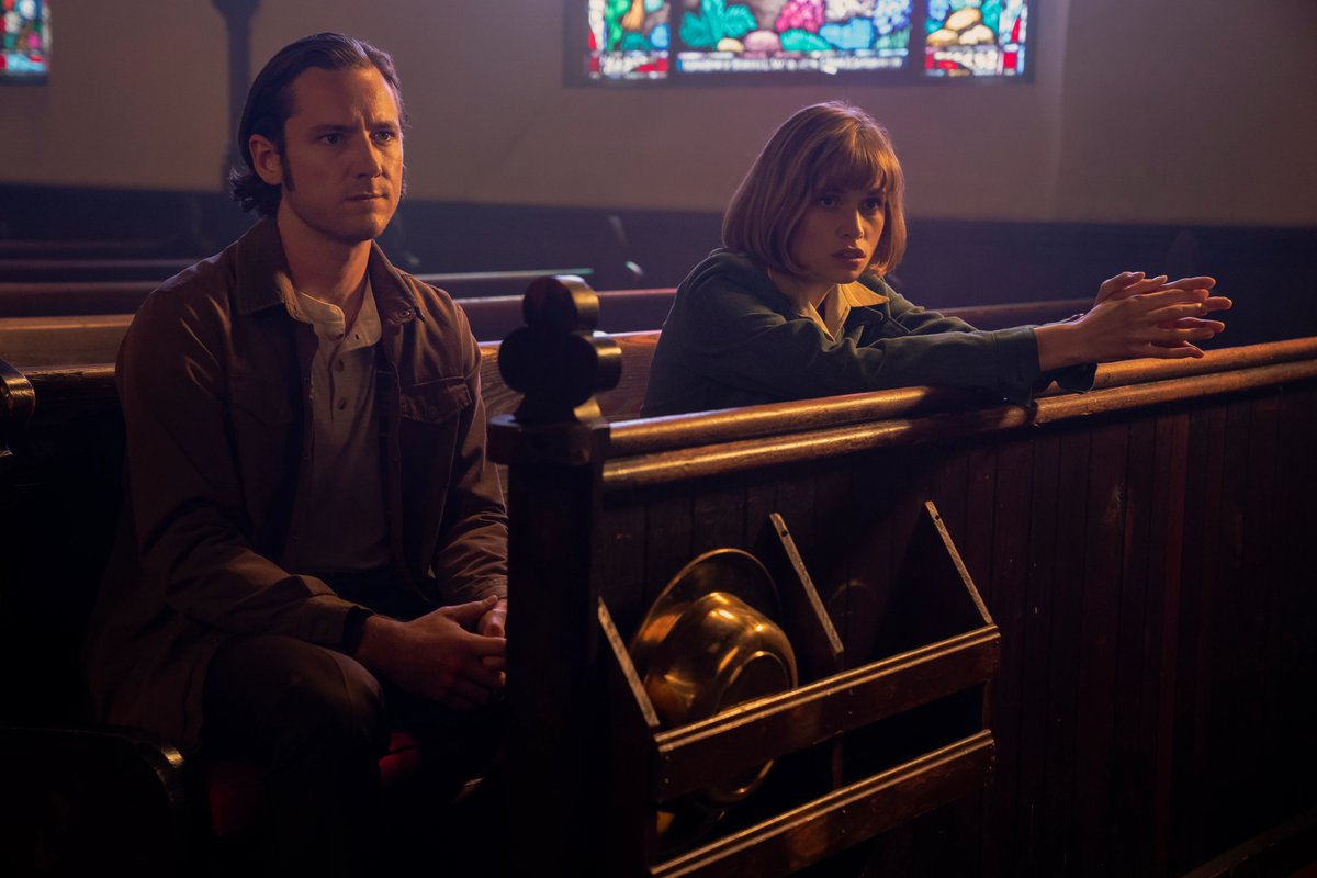 L_james_P_'s tweet photo. New still of Lewis Pullman and Makenzie Leigh in 'Salem's Lot' has been released, via @USATODAY
📸: Justin Lubin
🔗 https://t.co/2orrErnn9t
#BenMears #SusanNorton