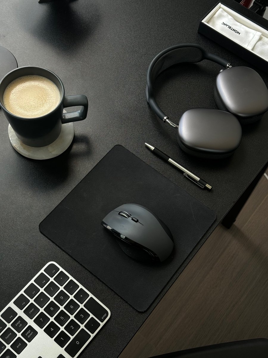 Hustle like you got a kid on the way

Workout like you got a prison sentence coming up

Pray like everything depended on god

Work as though everything depended on you