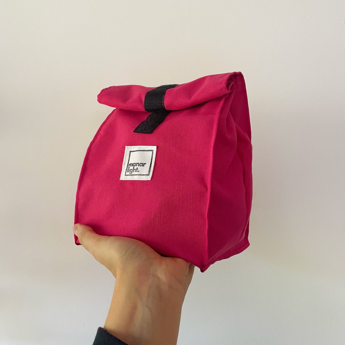 no son hores de fer tuits eh. bossa per l'esmorzar! 🍏🥪 ja disponibleeeeeee

 (segueix-me a l'instagram que sovint m'oblido de penjar coses a tuiter)