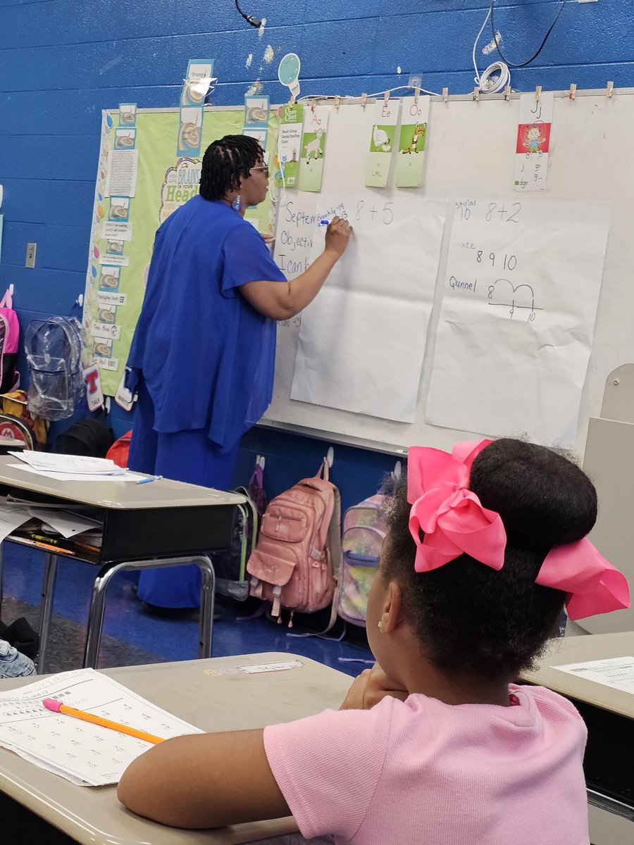 Enjoying Ms. Jackson’s second-grade class doing a #Talk w/Math Coach Scott at Robinson Primary. <a href="/AMSTIUAB/">AMSTI-UAB</a> <a href="/AMSTI4all/">AMSTI</a>