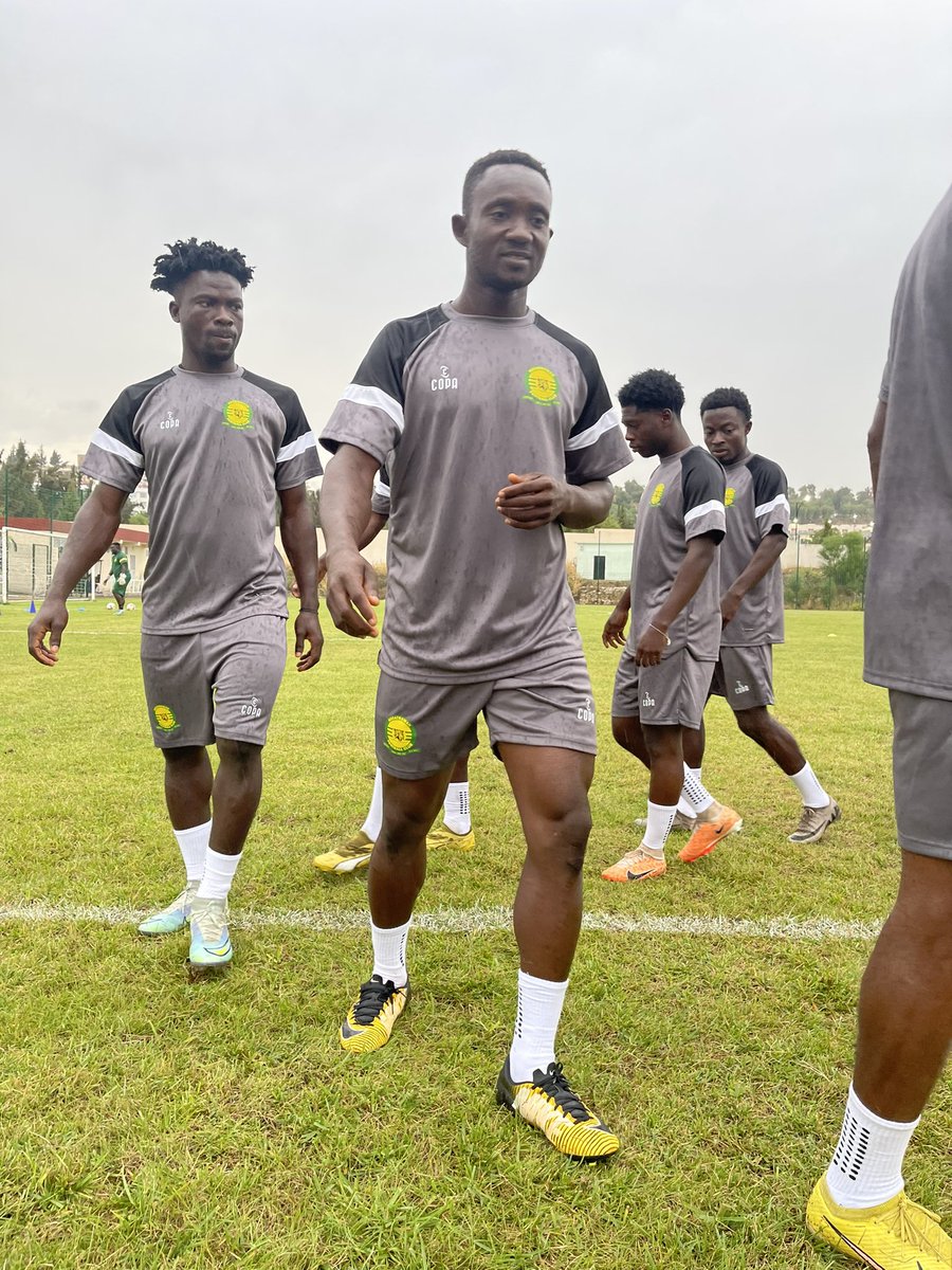 Nsoatreman_FC's tweet photo. FOCUSED, DRIVEN &amp; UNSTOPPABLE. Make every rep, every set, every drop count, No time for slacking . 
FIRST TRAINING SESSION IN CONSTANTINE 
#efiriteteamanaso💚💛💚💛
#copateamwear
#NHIS-GHANA
#caf https://t.co/z9CRqEluxL