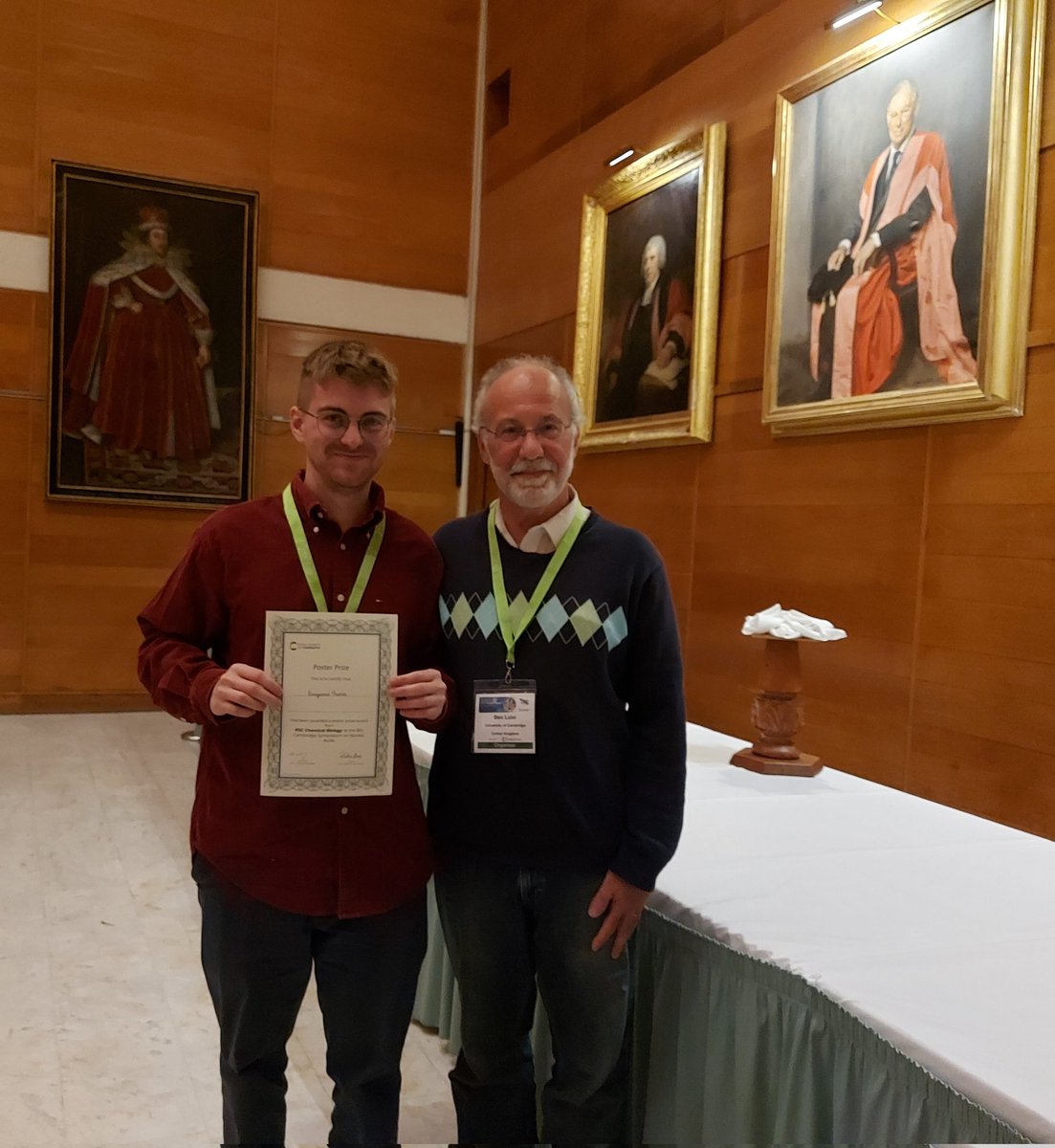 RSC Nucleic Acids (@nucleicaciduk) on Twitter photo Congratulations to Benji Thoma on winning the RSC Chemical Biology poster prize at the 8th Cambridge Symposium on Nucleic Acids
#CamNA24
<a href="/benj1_t/">Benji Thoma</a>
<a href="/rsc_chembio/">RSC Chemical Biology</a> Congratulations to Benji Thoma on winning the RSC Chemical Biology poster prize at the 8th Cambridge Symposium on Nucleic Acids
#CamNA24
<a href="/benj1_t/">Benji Thoma</a>
<a href="/rsc_chembio/">RSC Chemical Biology</a>