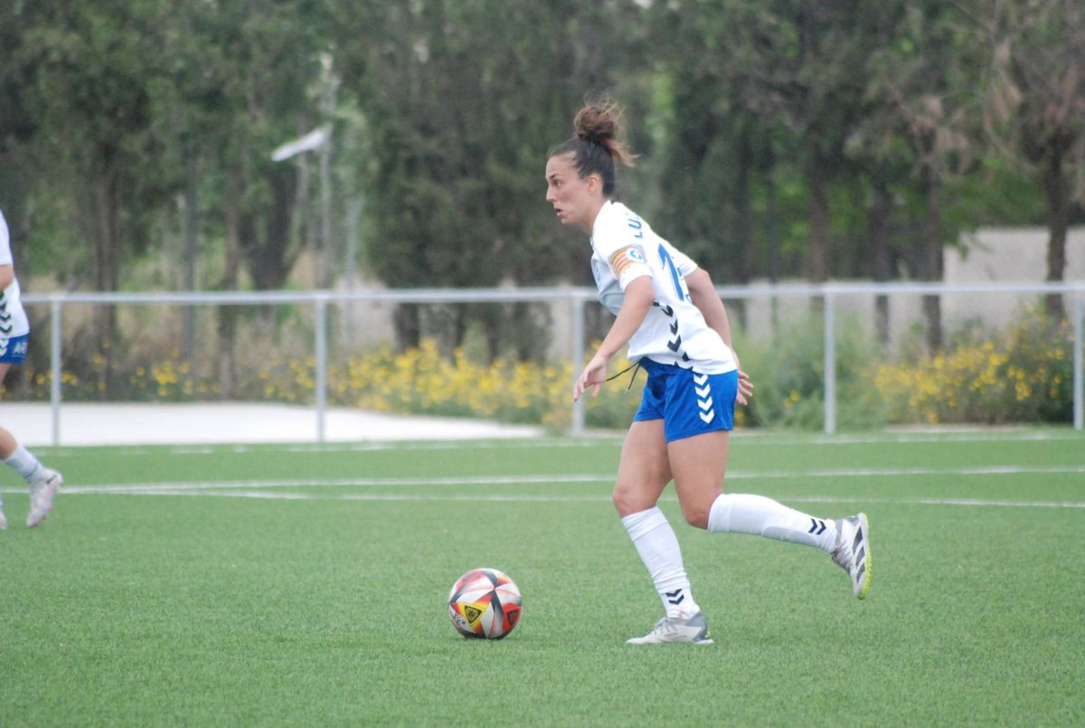 🏥 <a href="/Lucia25820/">Lucia Fuertes</a> sufre una rotura de ligamentos y una rotura de menisco que le mantendrán fuera del equipo durante los próximos meses

💙 Le deseamos a nuestra capitana mucho ánimo en su recuperación! ¡Fuerza, Lucía! 💙

✍️ Más info en web: zaragozacff.es/lucia-fuertes-…

#zaragozacff💙