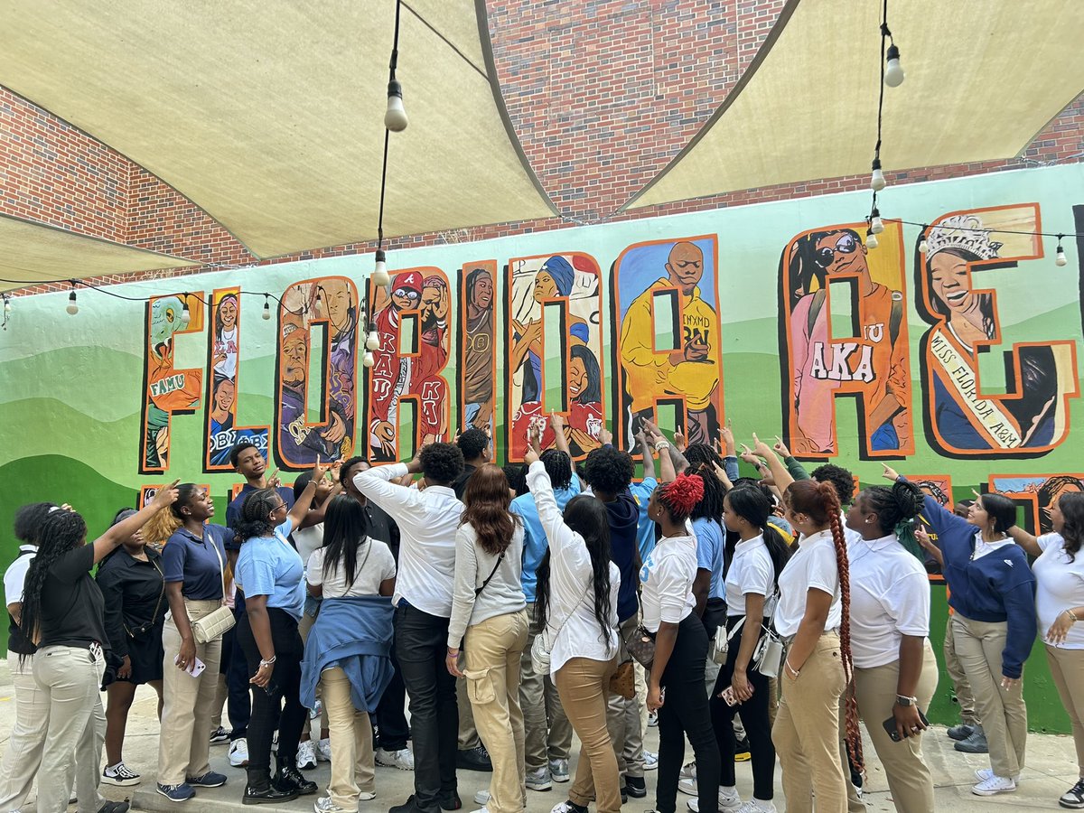 BEMaysPRIDE's tweet photo. Exciting day for 80 of our @APSMaysRaiders as they visit @FAMU_1887 with the inspiring former mayor @ATLShirley and Atlanta City Council Member @AndreaBooneNow!#BLESSED #ACTION #FutureLeaders #FAMUVisit https://t.co/7O2QjUmSoI