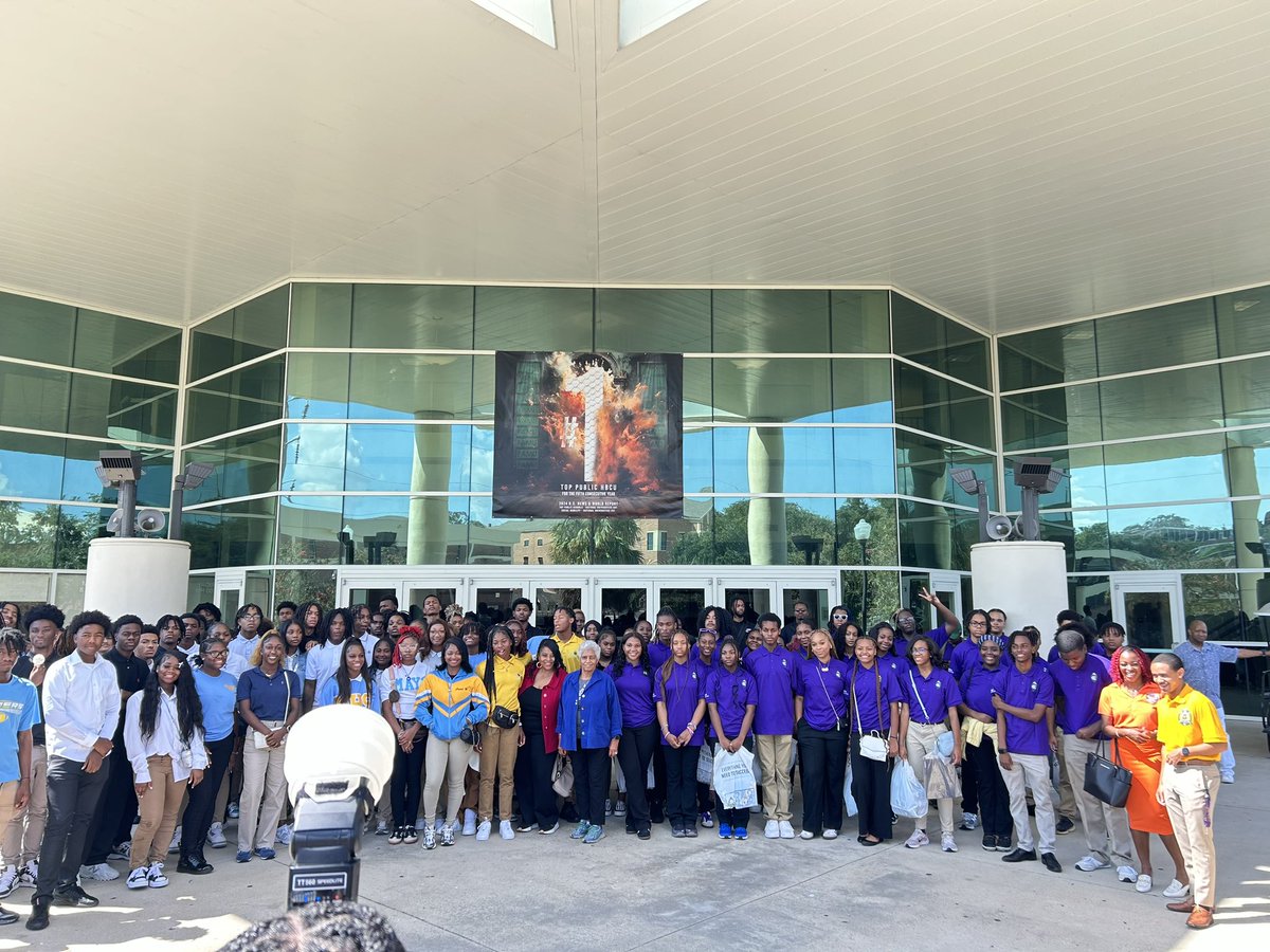 Exciting day for 80 of our <a href="/APSMaysRaiders/">APS Mays Raiders</a> as they visit <a href="/FAMU_1887/">Florida A&M University</a> with the inspiring former mayor <a href="/ATLShirley/">Shirley Franklin</a> and Atlanta City Council Member <a href="/AndreaBooneNow/">Andrea Boone</a>!#BLESSED #ACTION #FutureLeaders #FAMUVisit