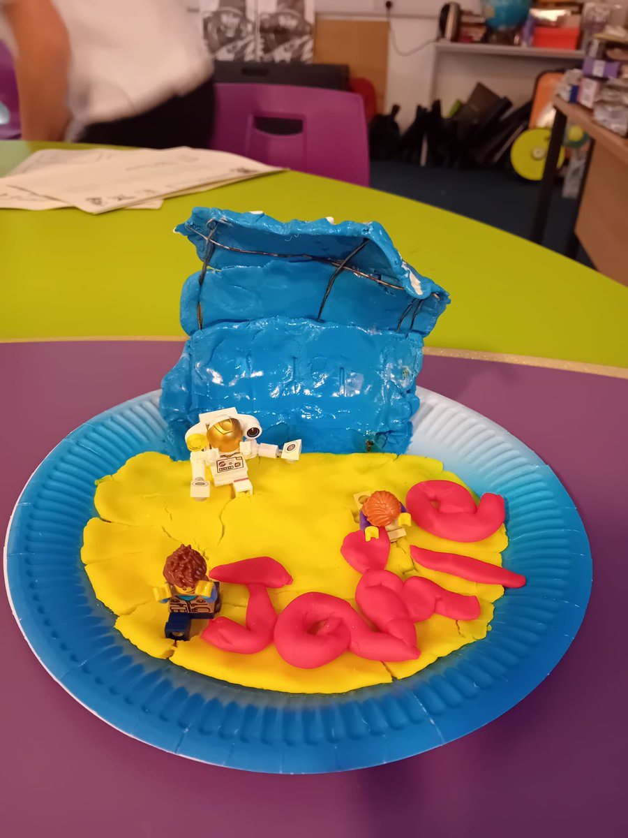 S1 Geographers pulled out all the stops to create outstanding homework models, with dazzling support from their parents and carers. Well done, team! <a href="/LesmahagowHigh/">Lesmahagow High School</a> <a href="/LesmahagowGeog/">LesmahagowGeography</a> 🌪️🌋🌊 #LHSTogether