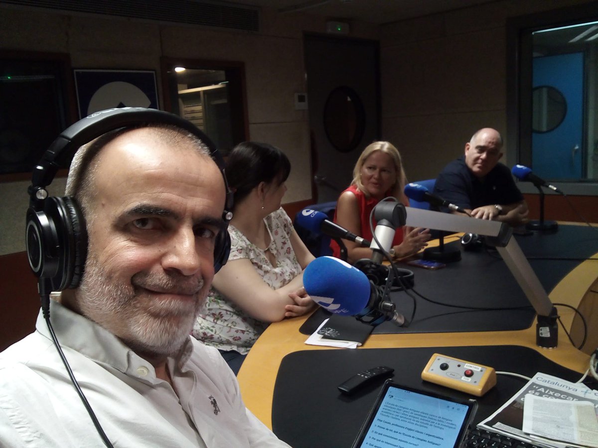 IgnasiMiranda's tweet photo. Us esperem aquest divendres #20Setembre 13.33h en #ElMirall 783 AM @COPE_Catalunya @ecclesiacope @COPE: Fermín Delgado i Mònica Padrol @basilicamerce i Pilar Casals #LlengüesAntigues; notícies i cançó 'Si algú es vol fer servidor meu', @cantalatevafe: https://t.co/fH08g92jN8 https://t.co/gsM2MCg40n