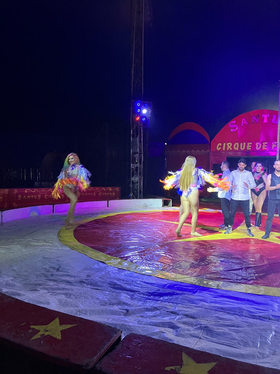 SantusCircusFanpage tweet media