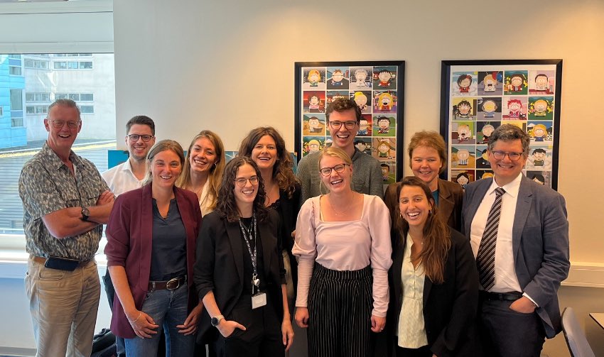 Such a great pleasure to have <a href="/ProfDMThomas/">Professor DM Thomas</a> from Sydney <a href="/UNSW/">UNSW</a> <a href="/OmicoAustralia/">Omico Australia</a> in Amsterdam. 
Today <a href="/NKI_nl/">The Netherlands Cancer Institute</a> he presented his amazing work: “Moving precision oncology from research to clinical practice for rare cancers”. Nice presentations by our PhDstudents #AYA #sarcoma later on