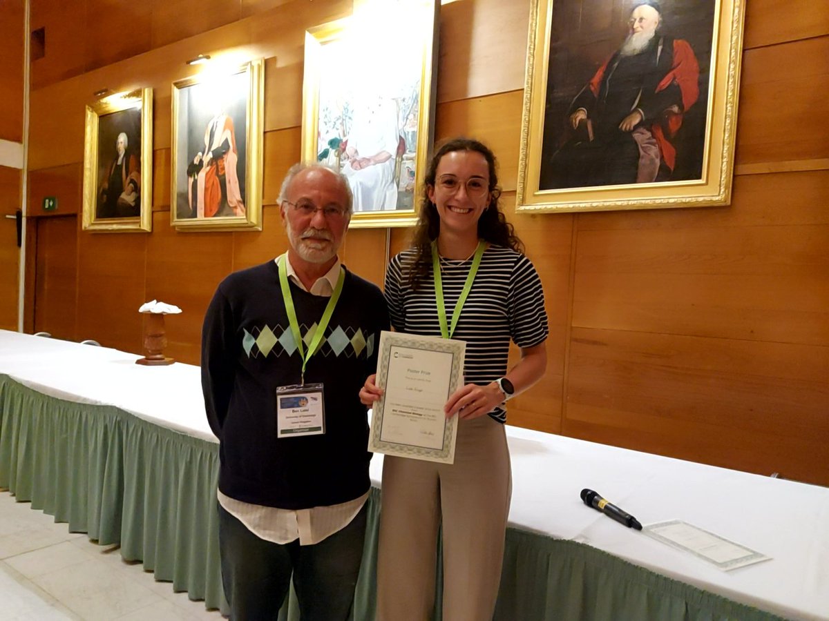 RSC Nucleic Acids (@nucleicaciduk) on Twitter photo Congratulations to Lisa Rieger for winning the RSC Chemical Biology poster prize at the 8th Symposium in Nucleic Acids Chemistry and Biology
<a href="/lisa_mrieger/">Lisa Rieger</a>
<a href="/rsc_chembio/">RSC Chemical Biology</a>
#CamNA24 Congratulations to Lisa Rieger for winning the RSC Chemical Biology poster prize at the 8th Symposium in Nucleic Acids Chemistry and Biology
<a href="/lisa_mrieger/">Lisa Rieger</a>
<a href="/rsc_chembio/">RSC Chemical Biology</a>
#CamNA24