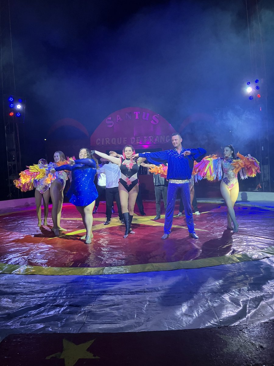 SantusCircusFanpage tweet media