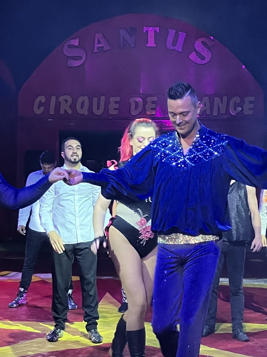 SantusCircusFanpage tweet media