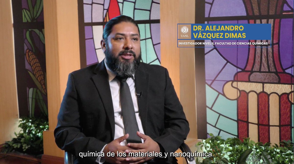 El Dr. Alejandro Vázquez, investigador de la <a href="/FCQ_UANL/">FCQ UANL</a>, trabaja en el diseño, síntesis y aplicación de nanomateriales destinados a áreas como la electrónica y la biomédica. #InvestigadoresUANL

¡Conoce más!
youtu.be/kZIQjaw8vjo
