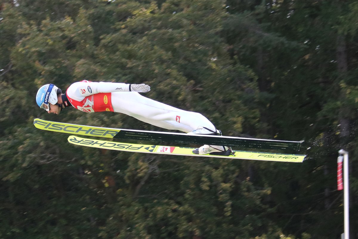 thegreatzo's tweet photo. Of all sports, can't say I ever thought I'd be photographing ski jumping, but why not? https://t.co/KrDTHKCJM0