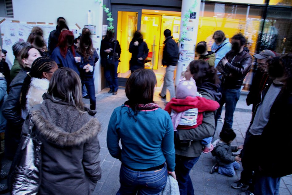 🧶Petite enfance &amp; Grand Patriarcat

Il y a 14 ans, la halte-garderie Giono, #Paris XIII, a été l’une des premières structures à être reprise en gestion par la toute nouvelle entreprise People &amp; Baby

#Crèches #LesOgres #PeopleAndBaby