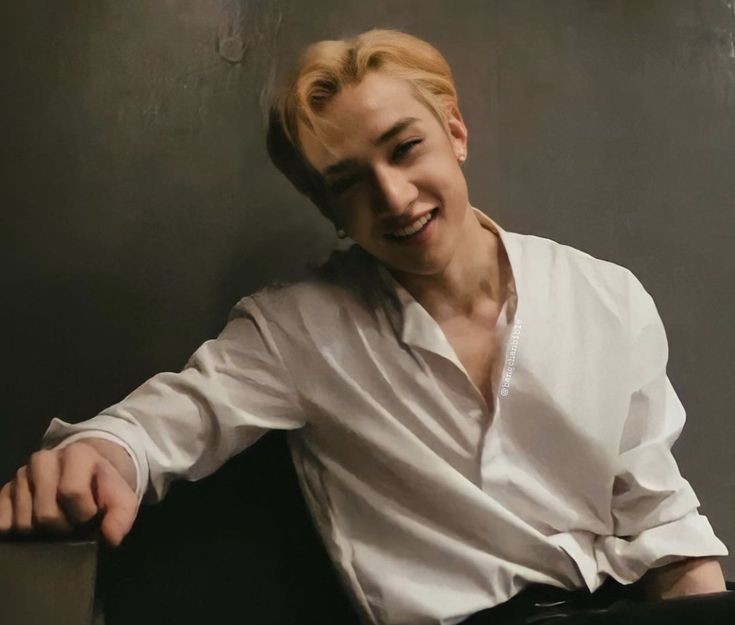 wclfchans's tweet photo. ☾⋆｡𖦹 °✩ daily chan photo ☾⋆｡𖦹 °✩
— day 123
#방찬 #BangChan https://t.co/5aKUiHAy2I