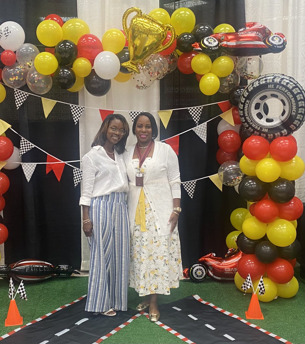 Dwan Moore-Ross (@dross_eesprinc) on Twitter photo Awesome professional learning taking place with some amazing Principals❣️ Thank you for your hospitality provided by <a href="/BroncosPBCHS/">Broncos_PBCHS</a> and <a href="/PBCentral_Princ/">Principal Myers</a>❤️🖤<a href="/MrsGreen1997/">Vivian Green</a> <a href="/pbcsd/">The School District of Palm Beach County</a> Awesome professional learning taking place with some amazing Principals❣️ Thank you for your hospitality provided by <a href="/BroncosPBCHS/">Broncos_PBCHS</a> and <a href="/PBCentral_Princ/">Principal Myers</a>❤️🖤<a href="/MrsGreen1997/">Vivian Green</a> <a href="/pbcsd/">The School District of Palm Beach County</a>