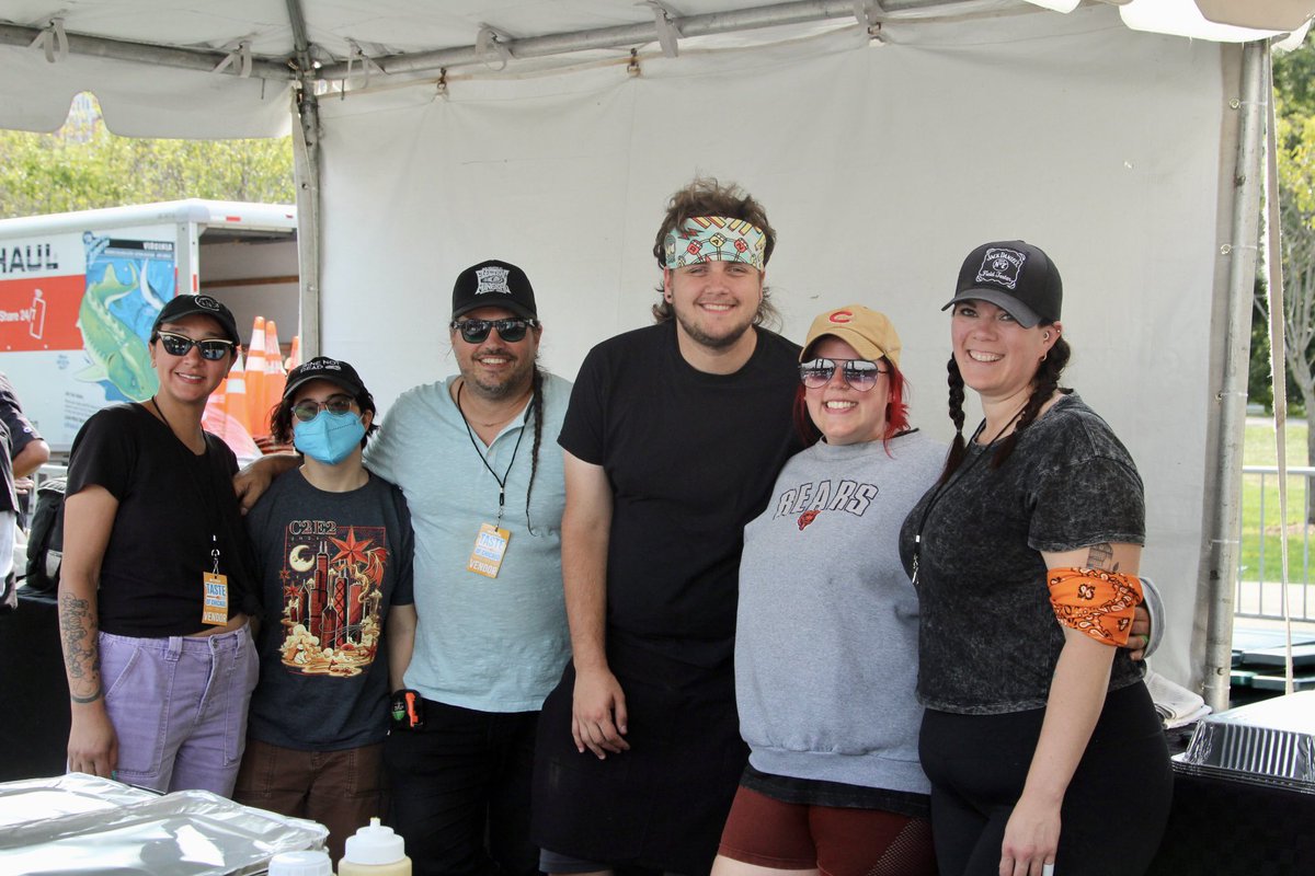 SocialWorks tweet media