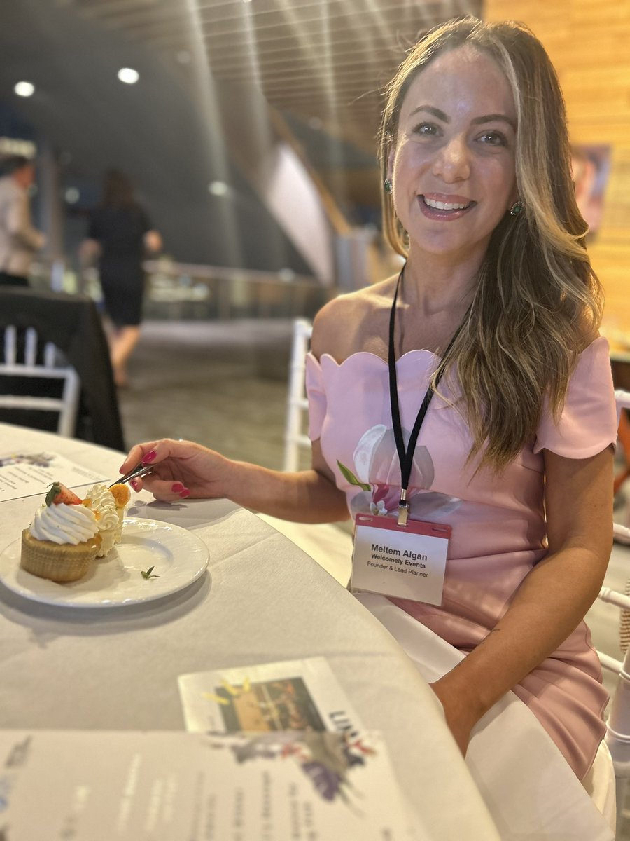 _M3ltem's tweet image. Huge thanks to @mpibcchapter for an amazing Gala at the stunning @VanConventions. 💙 Can’t beat that multi-million dollar view.

Grateful for the #MPI connections since joining in 2018 that helped launch Welcomely.

#VanConventions #eventprofs