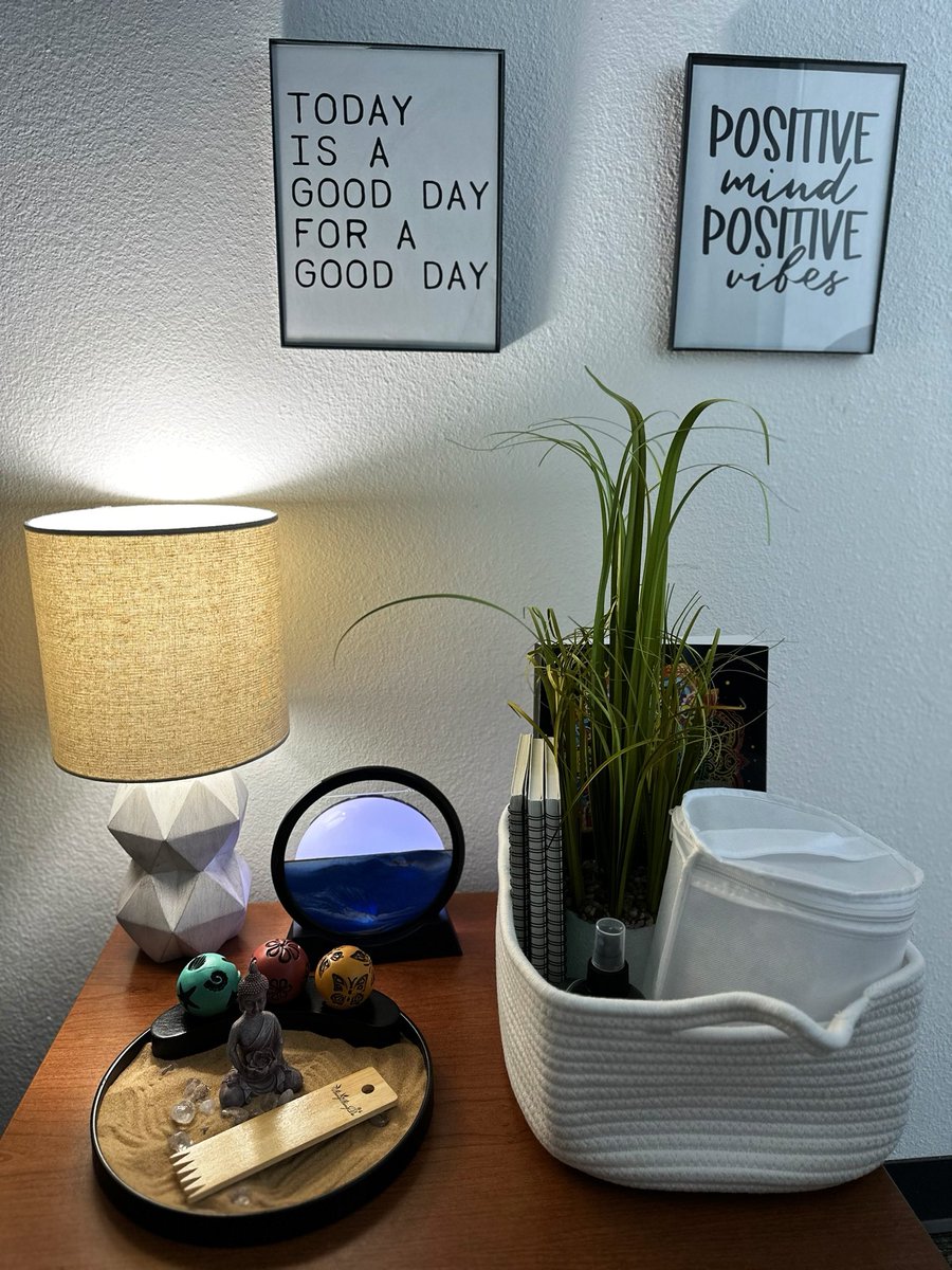 jhoghoughi's tweet photo. A big shoutout to Mrs. Parker with @SmcisdAware for setting up a calming corner in our PLC room! It’s a wonderful space for our teachers to relax and recharge. Thank you for your thoughtfulness!  #MentalHealthMatters 💜 https://t.co/sPEbyBAEhq