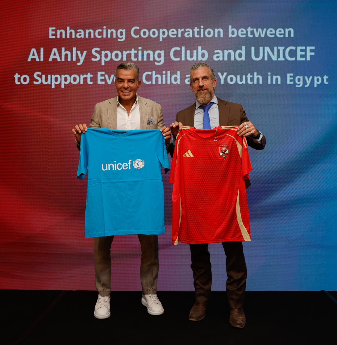 Jeremy Hopkins (@jeremyunicef) on Twitter photo #Sports breaks down barriers, brings communities together, and inspires #children to #dream bigger. Today, <a href="/UNICEF_Egypt/">يونيسف مصر</a> renewed the agreement with <a href="/AlAhly/">النادي الأهلي</a> to reach more young people in #Egypt harnessing the influence of the iconic club to advocate for child rights #ForEveryChild #Sports breaks down barriers, brings communities together, and inspires #children to #dream bigger. Today, <a href="/UNICEF_Egypt/">يونيسف مصر</a> renewed the agreement with <a href="/AlAhly/">النادي الأهلي</a> to reach more young people in #Egypt harnessing the influence of the iconic club to advocate for child rights #ForEveryChild