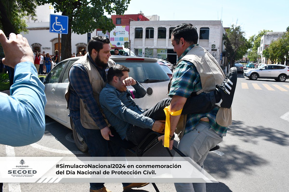 SECOTED's tweet photo. El equipo SECOED participamos en el #SimulacroNacional2024, en 2.50 min. desalojamos el edificio principal 180 trabajadores, disminuimos 10 seg. la respuesta en comparación del año pasado, según la evaluación de la Coordinación Estatal de Protección Civil. 🧵 1-2 https://t.co/TLWxwkCnwj
