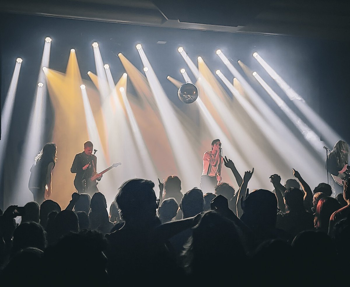 12 and a half years ago I lined up all day to watch <a href="/themaine/">The Maine</a> open for Taking Back Sunday and New Found Glory at the Tivoli and met <a href="/smellsbeth/">El.</a>. 

Last night I saw them play their first solo headline show there with Elsbeth by my side and so much has changed but also nothing